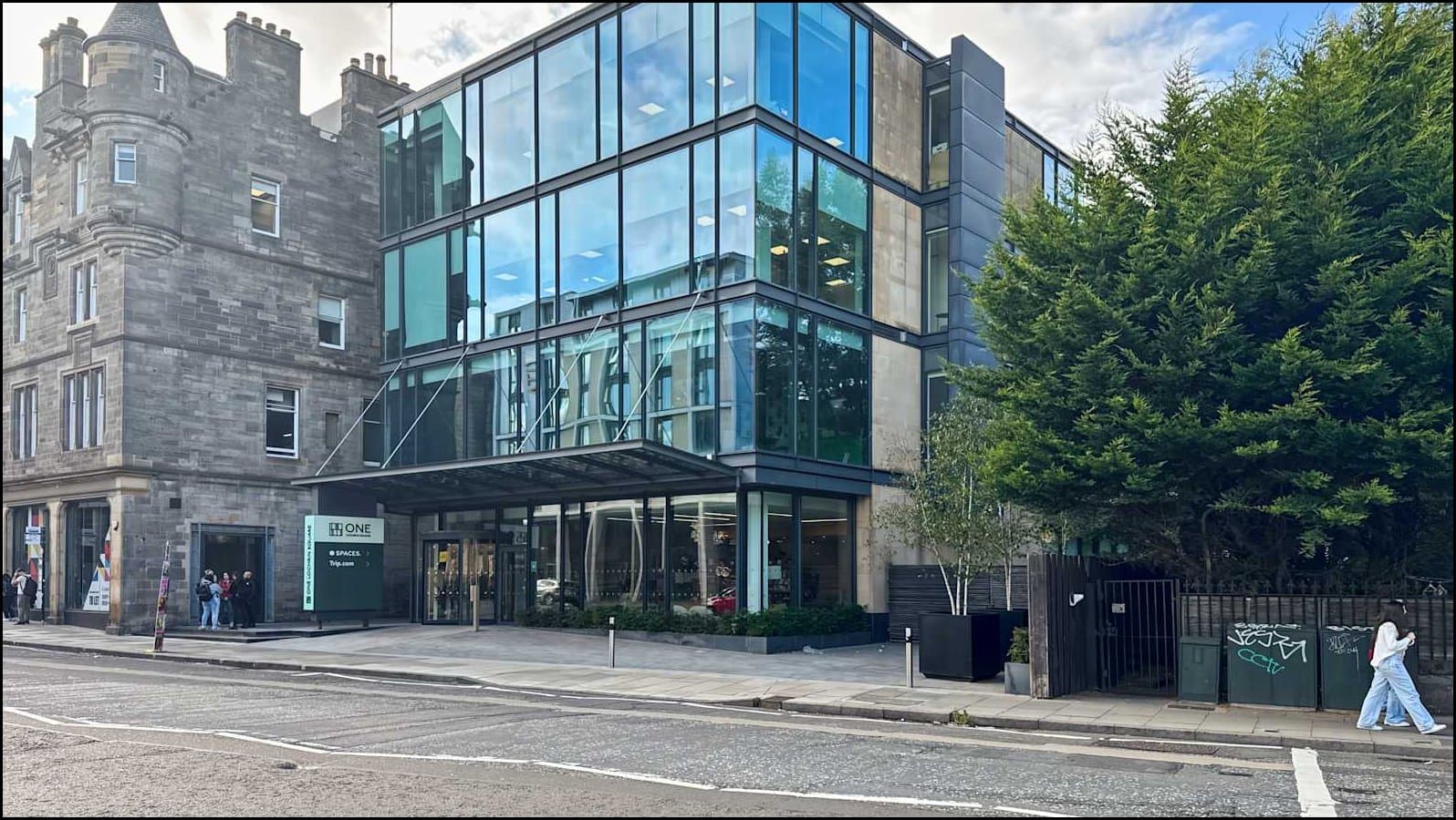 Spaces Lochrin Square (IWG)